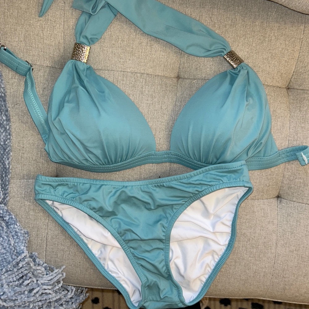 Blue venus swimsuit never worn top B band bottoms are size 4